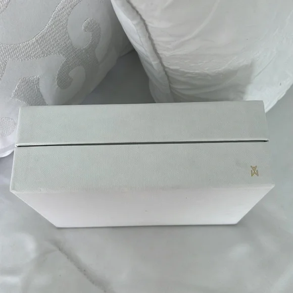 Amina Muaddi Empty Padded Jewelry Box - Picture 5 of 8